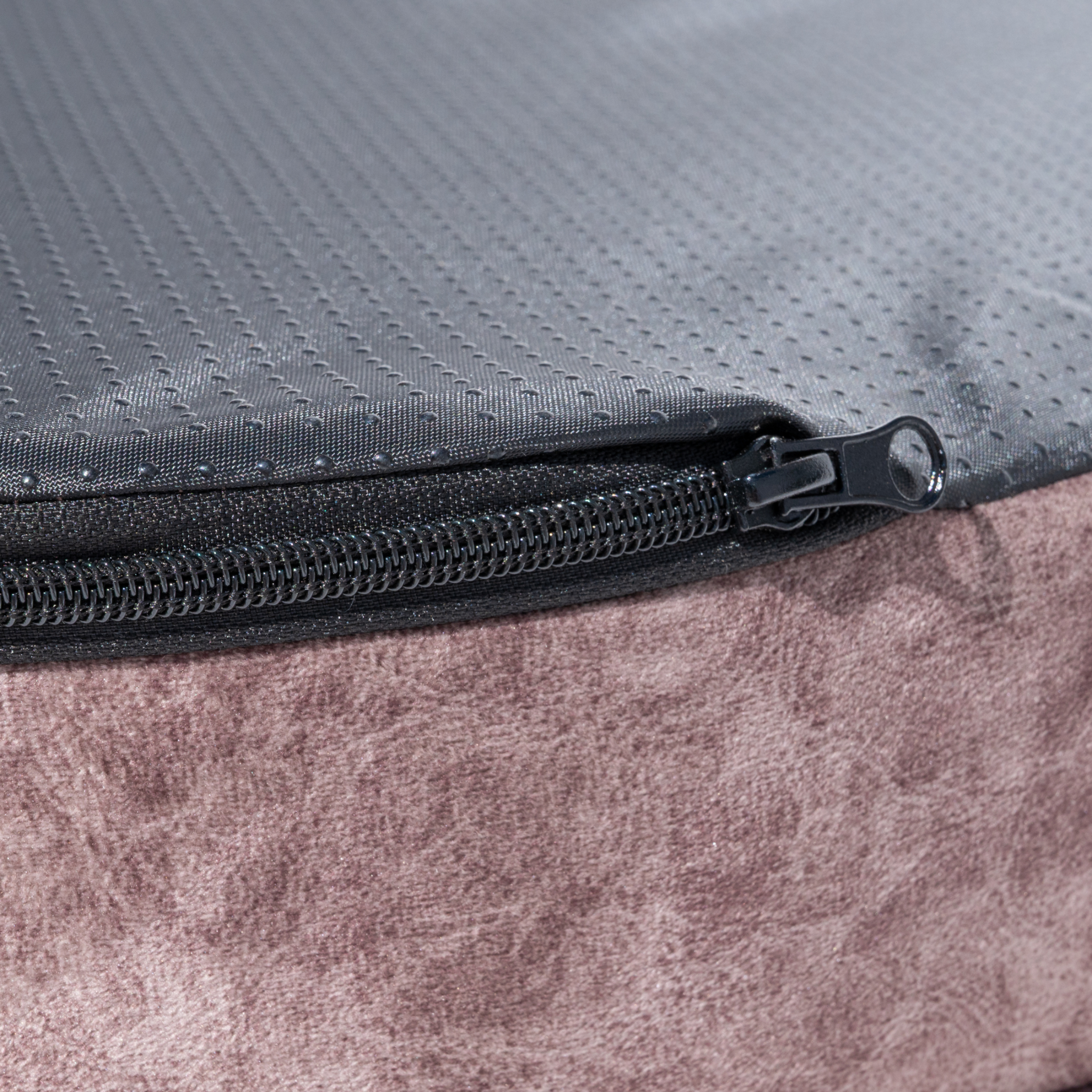 NapZZZ Cuddle Cave Eco Super Soft bruin onderkant – anti-slip bodem voor stevige grip en veilig gebruik op gladde vloeren