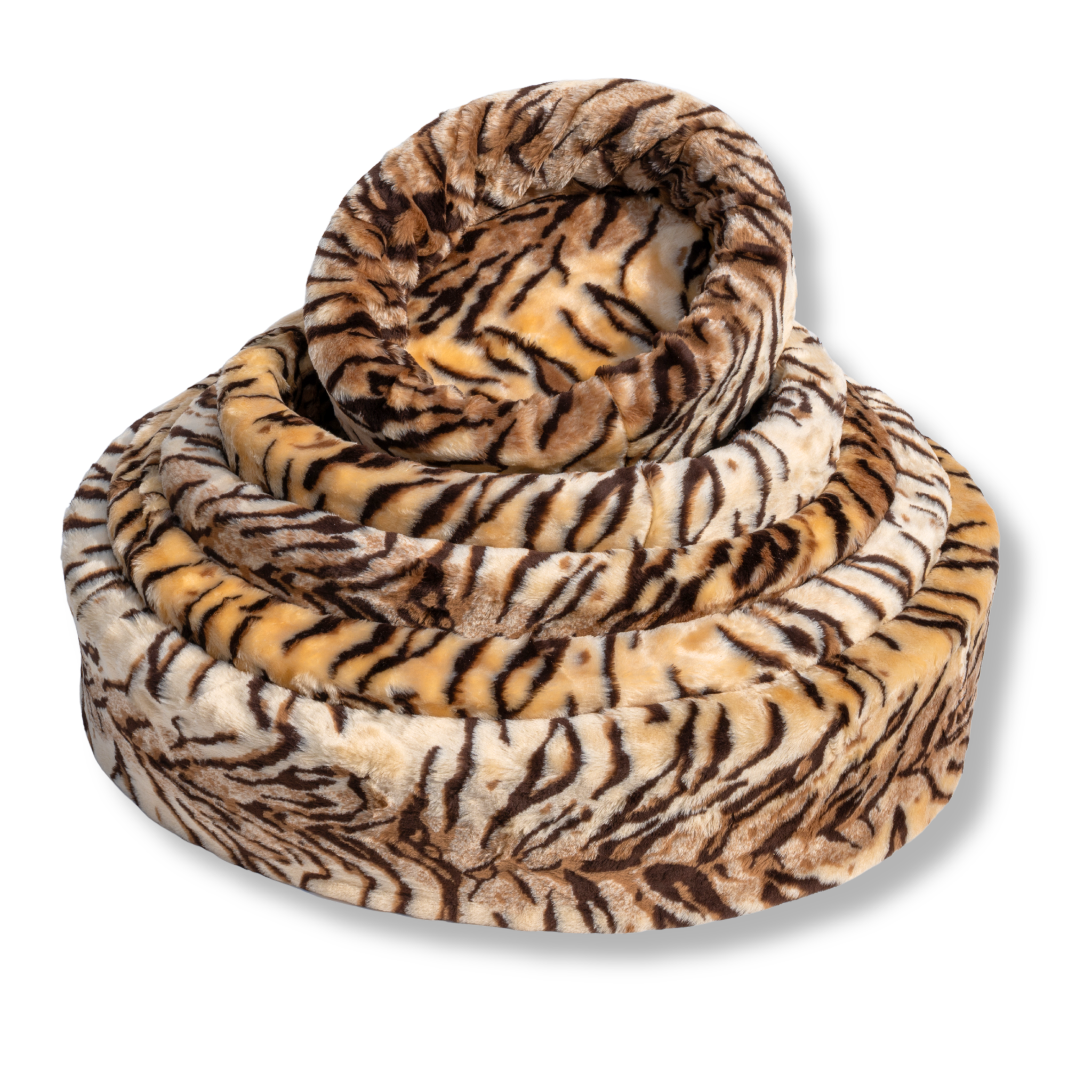 NapZZZ ovale bontmanden in de kleur tijger beige, gestapelde manden in 5 verschillende maten. Verkrijgbaar van 40 tot wel 120cm. Geschikt van kitten tot zeer grote honden. Stevige schuimrubberen kern met uitneembare pluche/imitatiebonten hoes. Hoes is wasbaar.
