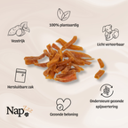 Afbeelding van Napzzz Zoete Aardappel hondensnack met losse stukjes snack en productvoordelen ernaast: 100% plantaardig, licht verteerbaar en vezelrijk, ondersteunt de spijsvertering, geschikt voor gevoelige honden, hersluitbare verpakking, 3 zakjes à 350g.
