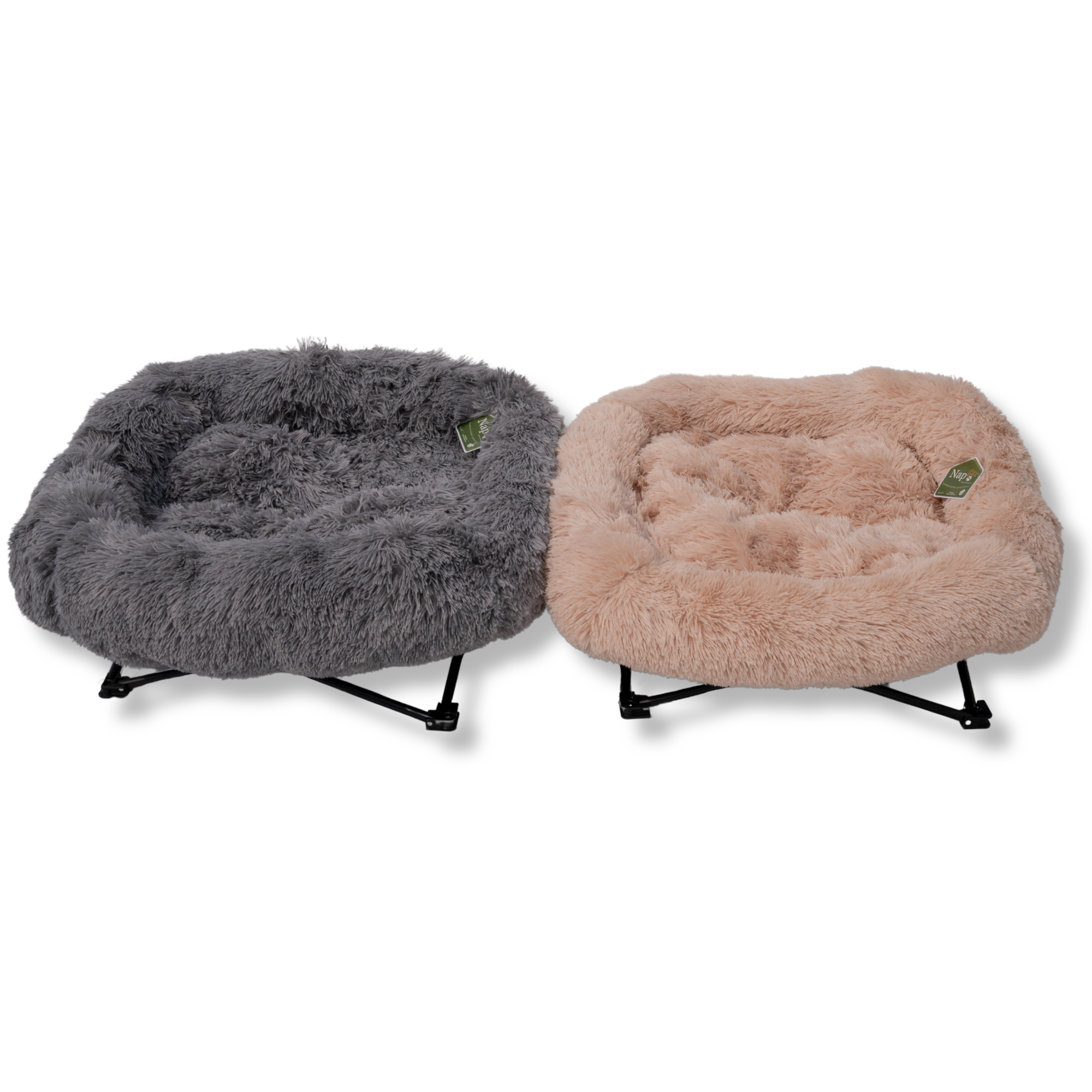 NapZZZ Fuzzle ligstoel beige voor katten en kleine honden, verhoogd met pluche kussen, inklapbaar en wasbaar huisdierbed